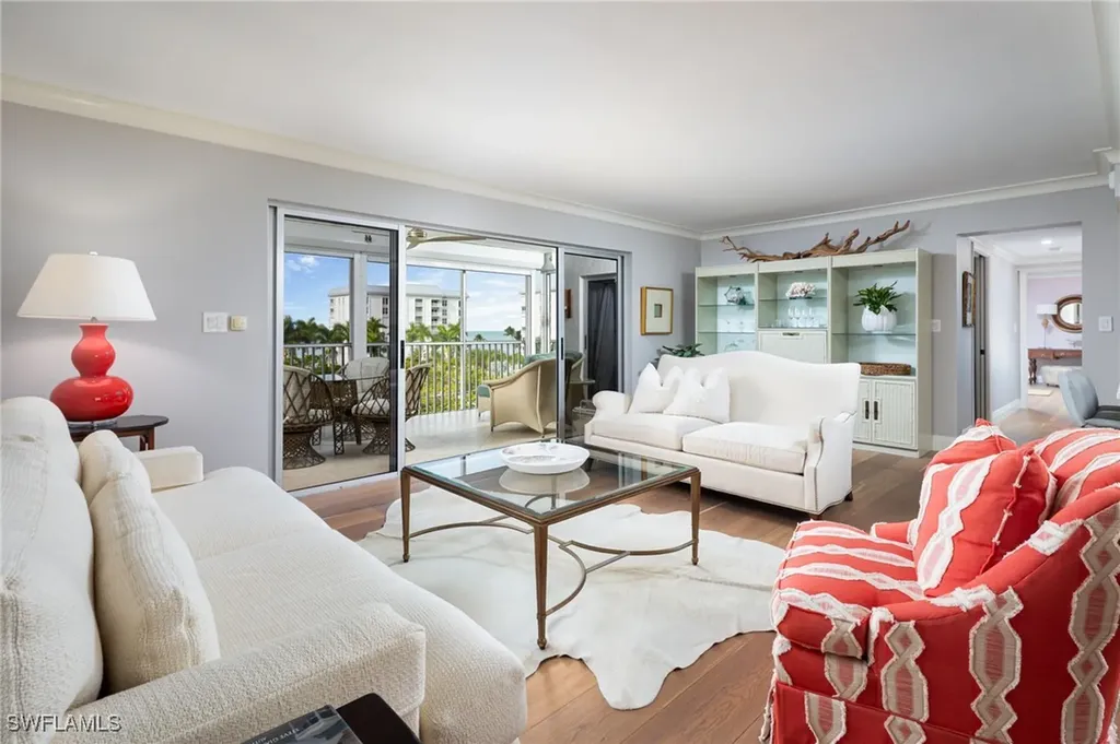 Naples FL, 1200 Gulf Shore Boulevard N, Unit 503