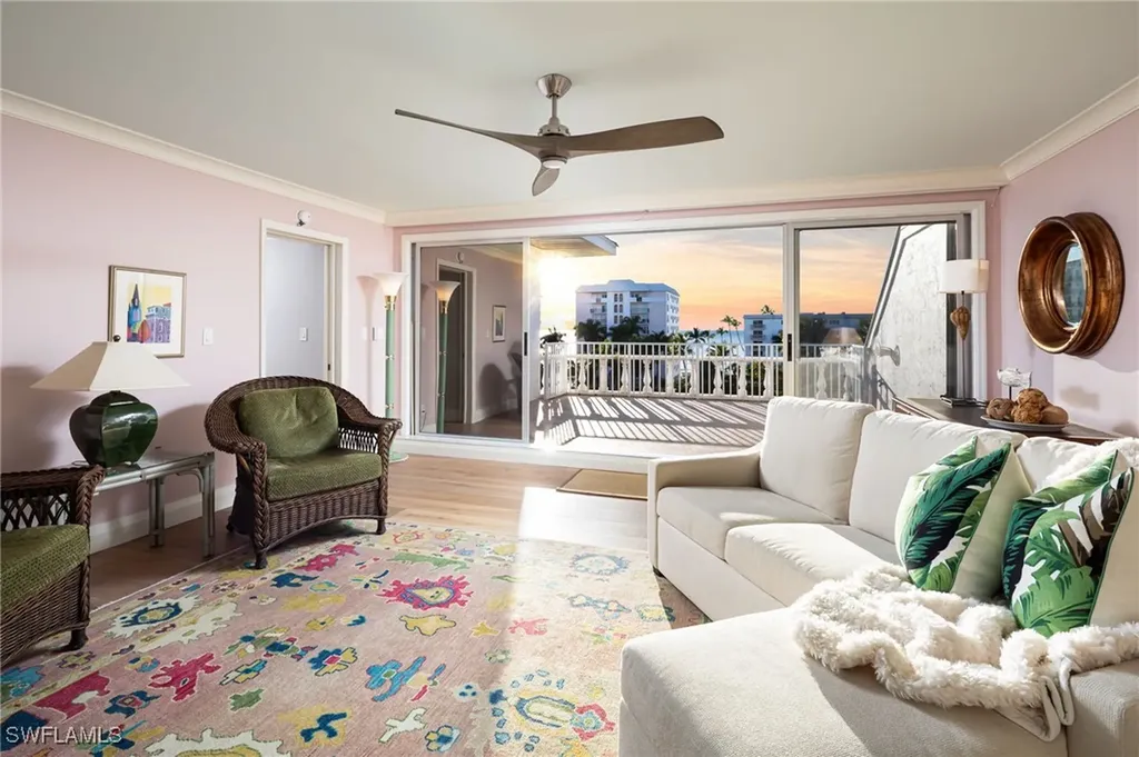 1200 Gulf Shore Boulevard N Naples FL 34102