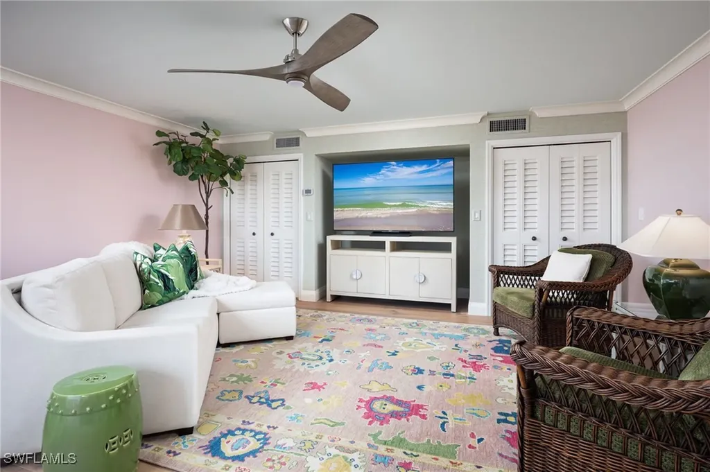 1200 Gulf Shore Boulevard N Naples FL 34102