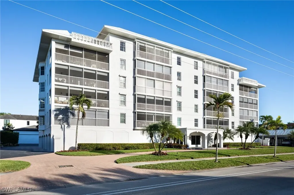 1200 Gulf Shore Boulevard N Naples FL 34102