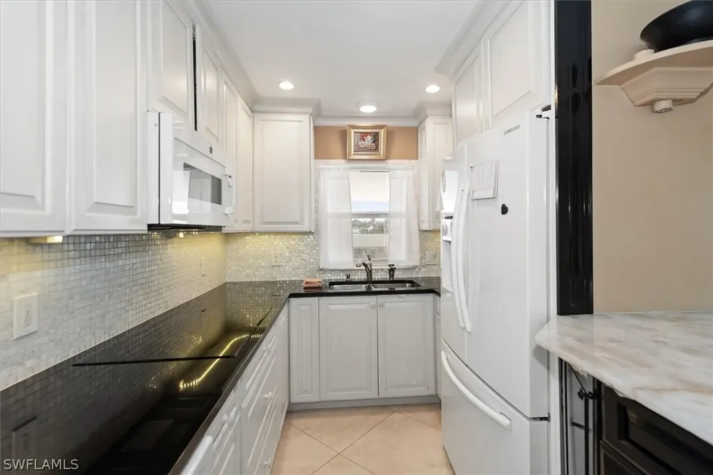 498 Broad Avenue S Naples FL 34102