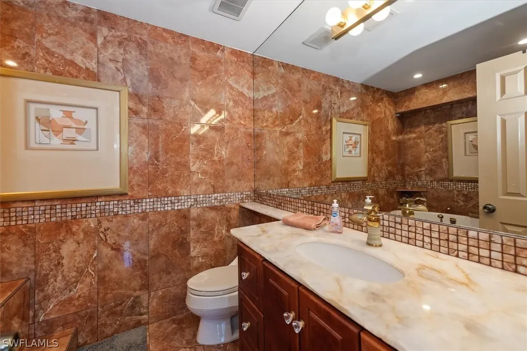 498 Broad Avenue S Naples FL 34102
