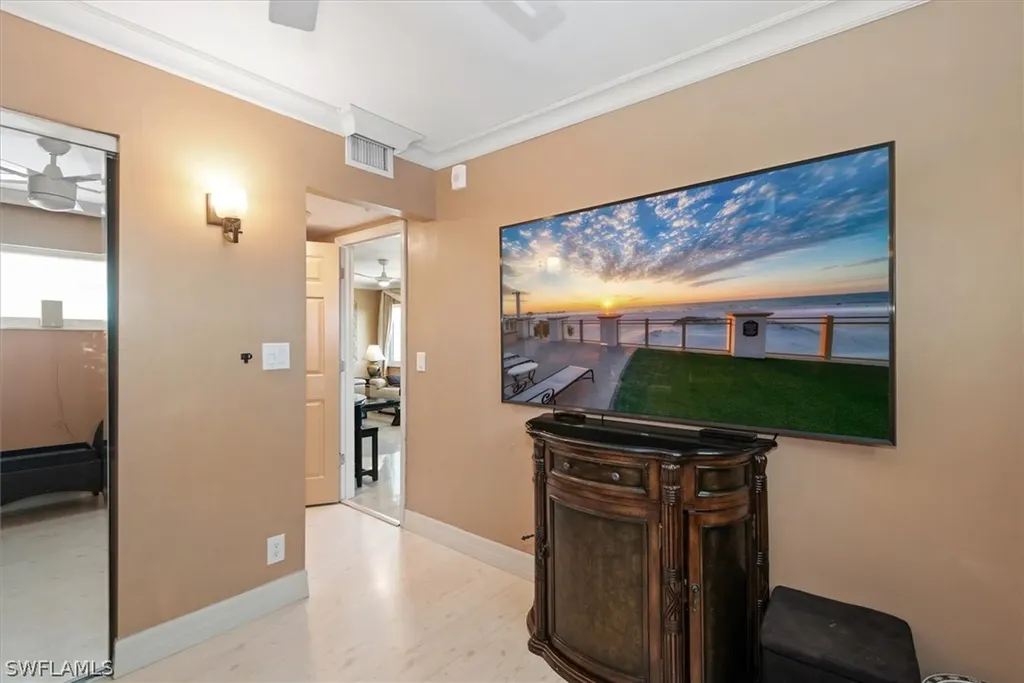 498 Broad Avenue S Naples FL 34102