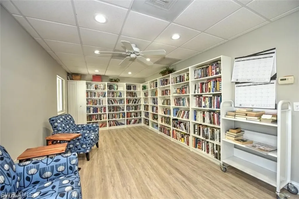 498 Broad Avenue S Naples FL 34102