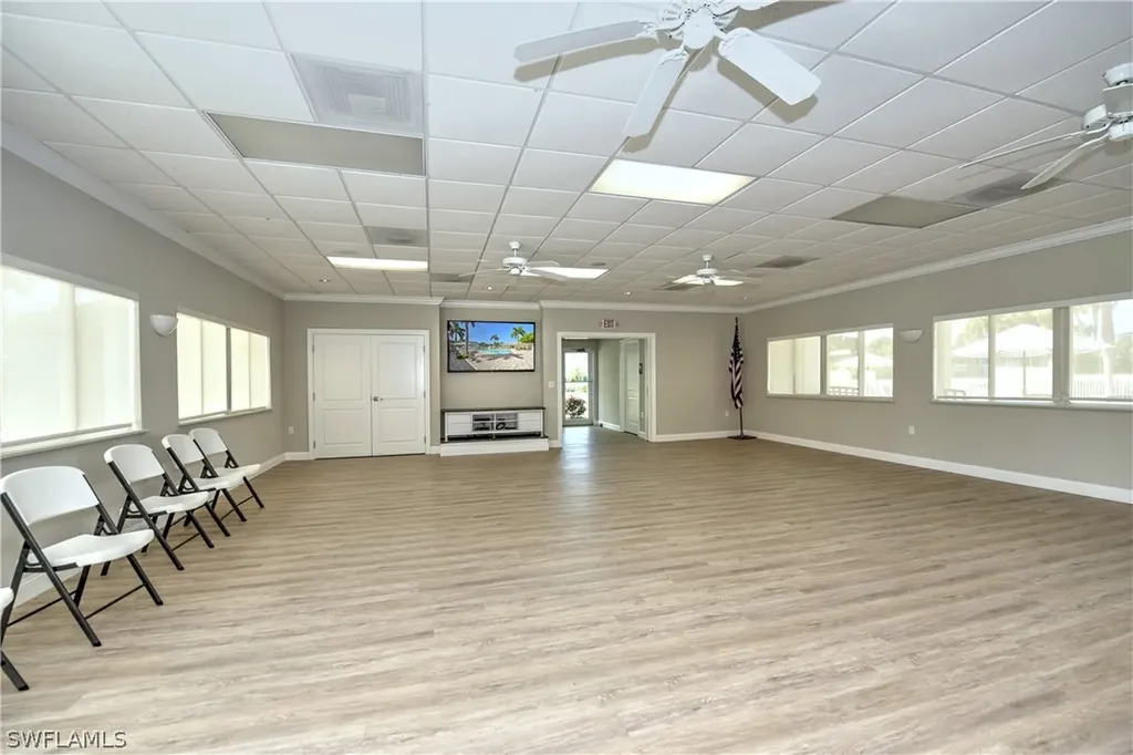 498 Broad Avenue S Naples FL 34102