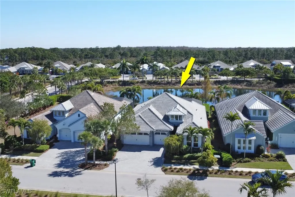 6394 Warwick Avenue Naples FL 34113