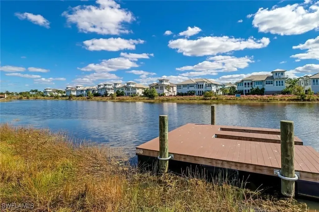 6394 Warwick Avenue Naples FL 34113