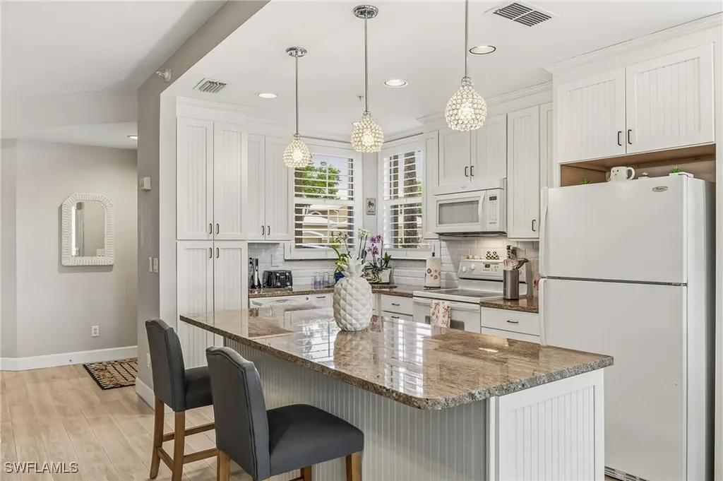 24796 Lakemont Cove Lane Bonita Springs FL 34134