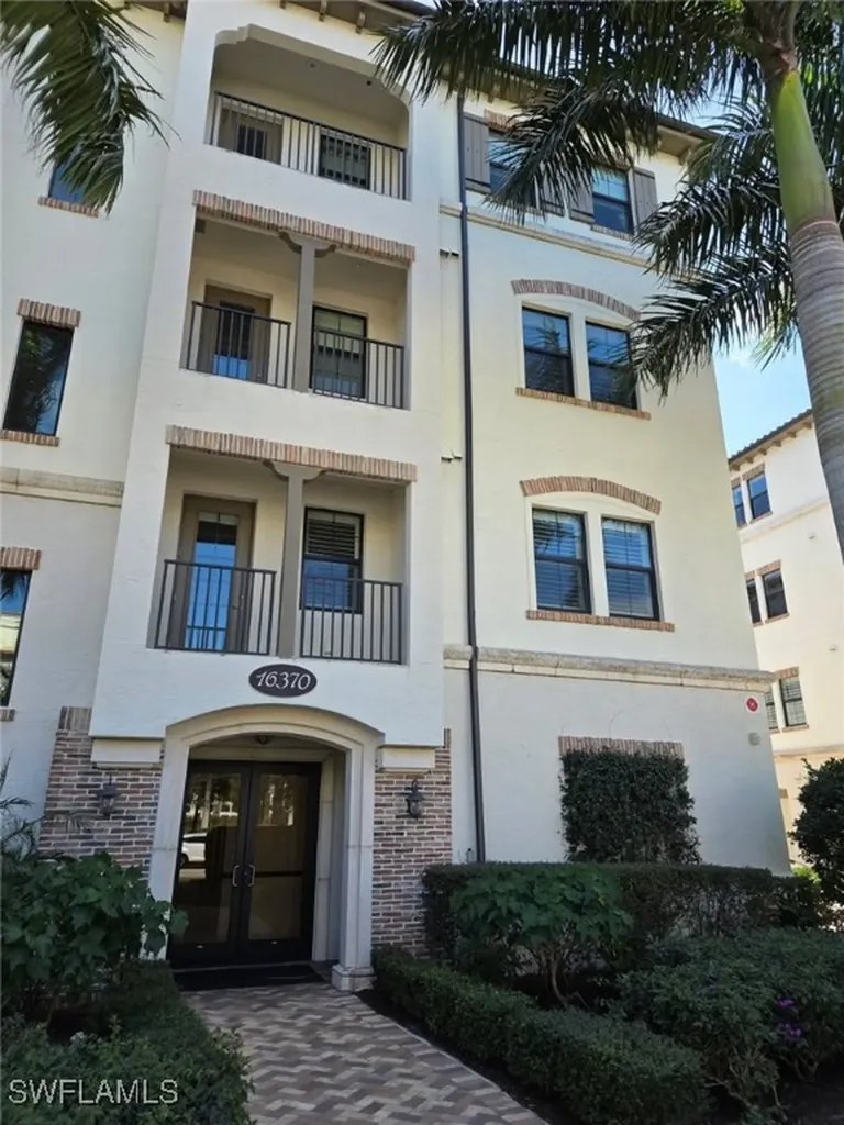 16370 Viansa Way Naples FL 34110