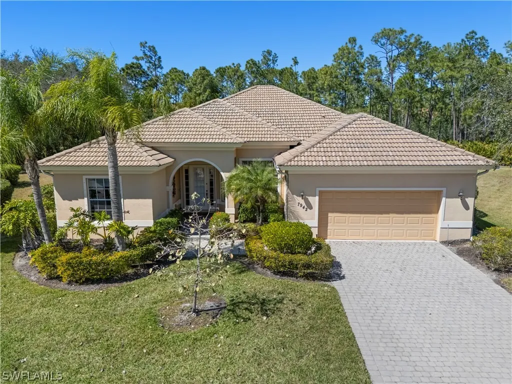 7942 Founders Circle Naples FL 34104