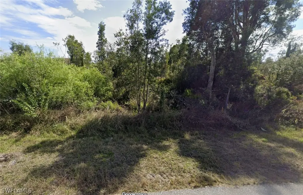 2703 36th Street SW Lehigh Acres FL 33976