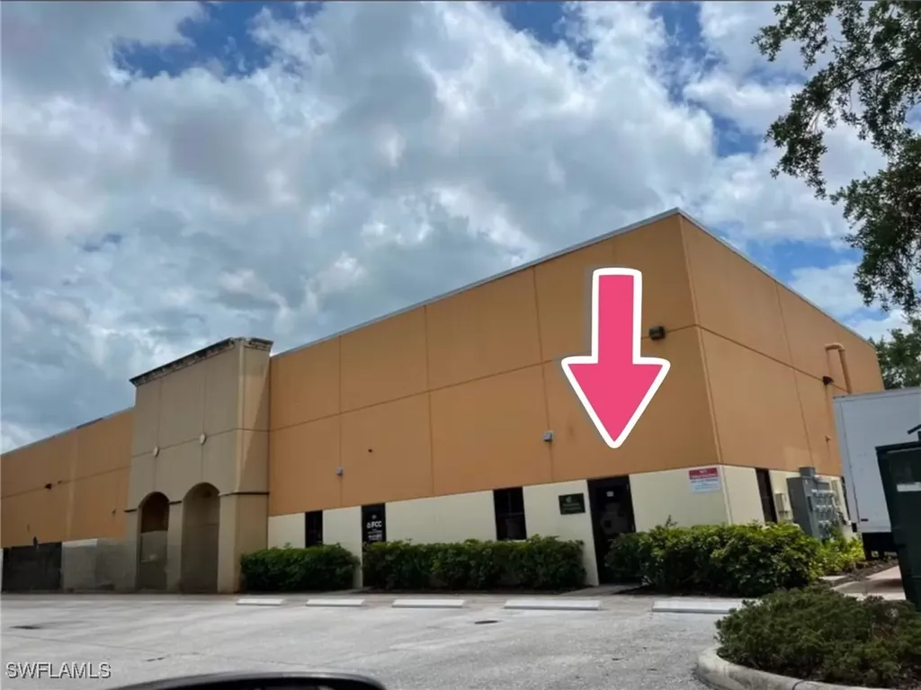 8821 Business Park Drive Fort Myers FL 33912