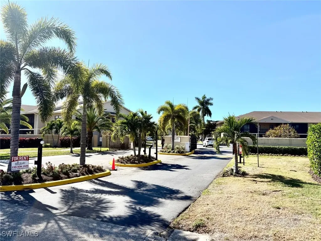 5315 Summerlin Road Fort Myers FL 33919
