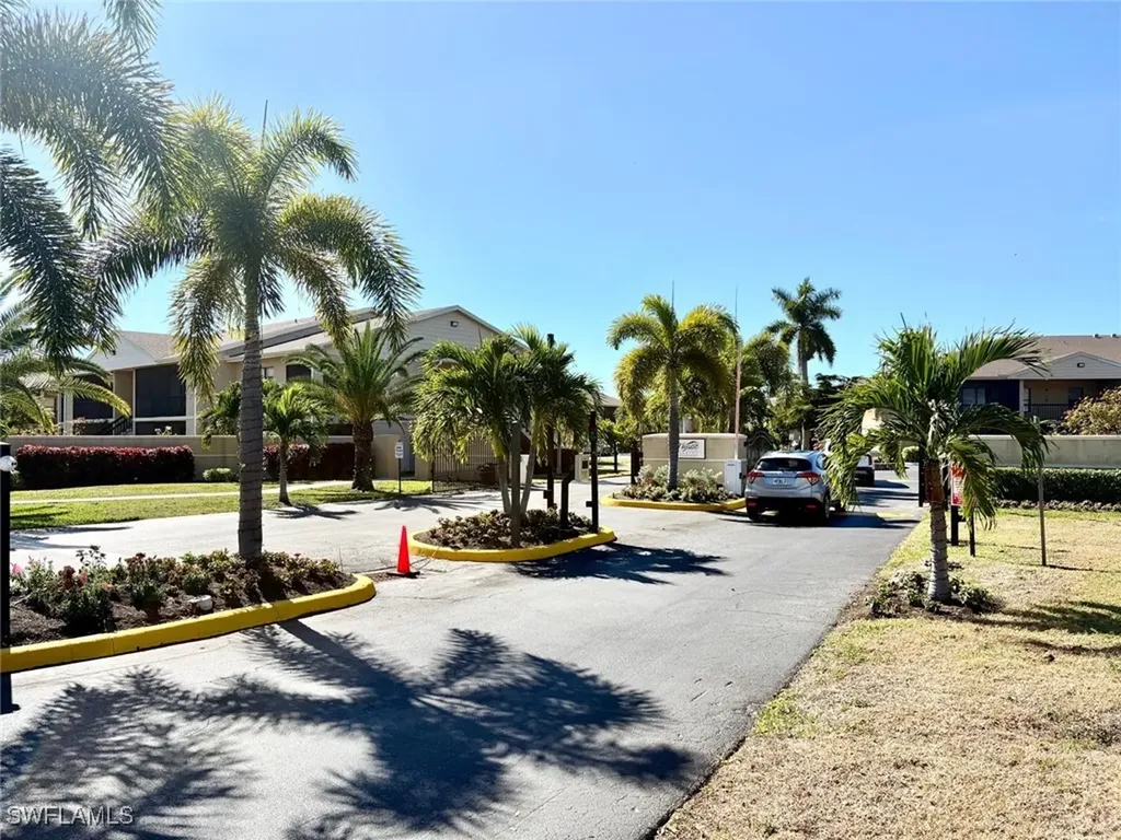 5315 Summerlin Road Fort Myers FL 33919