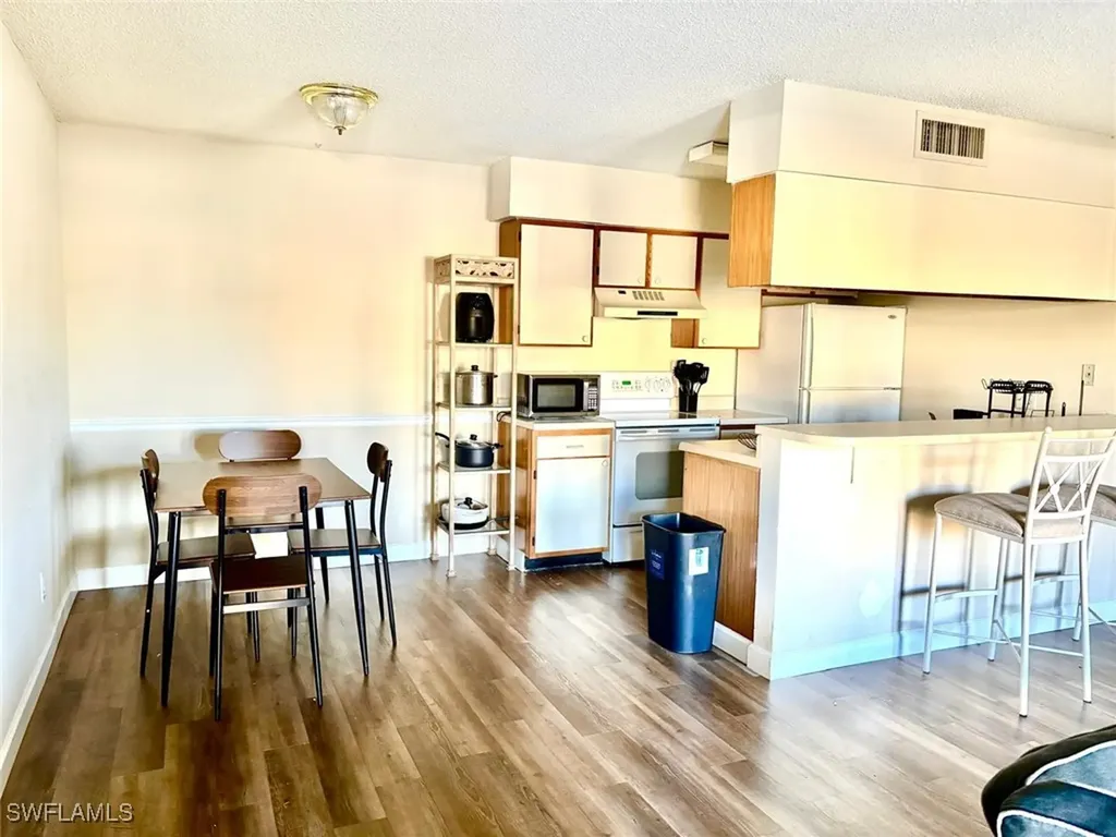 5315 Summerlin Road Fort Myers FL 33919