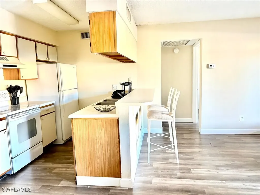 5315 Summerlin Road Fort Myers FL 33919