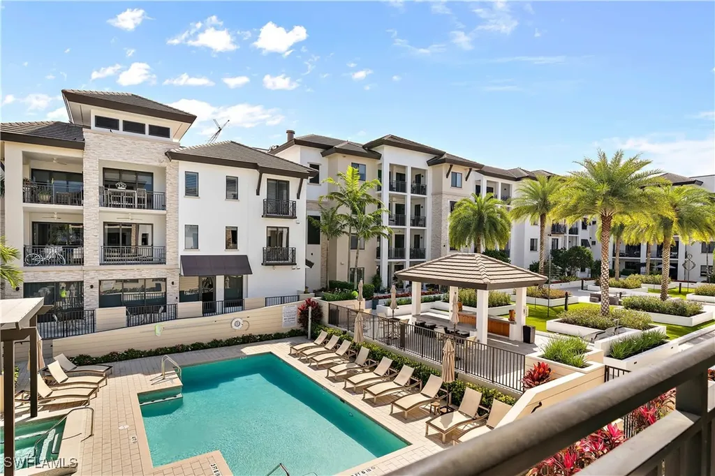 1030 3rd Avenue S Naples FL 34102