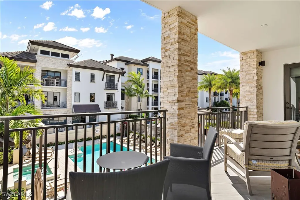 1030 3rd Avenue S Naples FL 34102