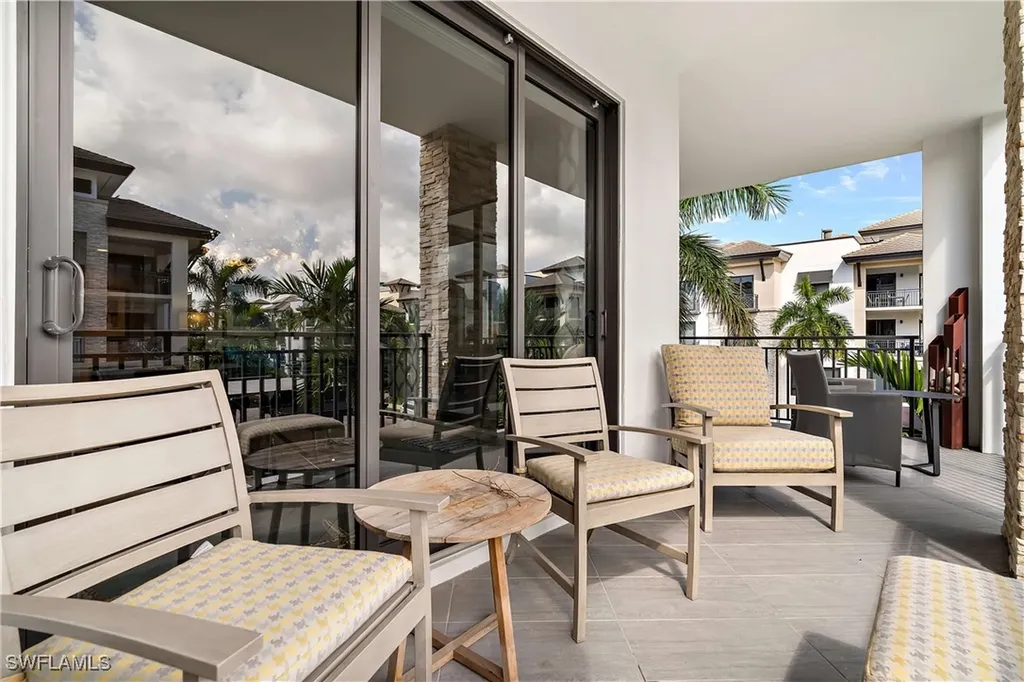 1030 3rd Avenue S Naples FL 34102
