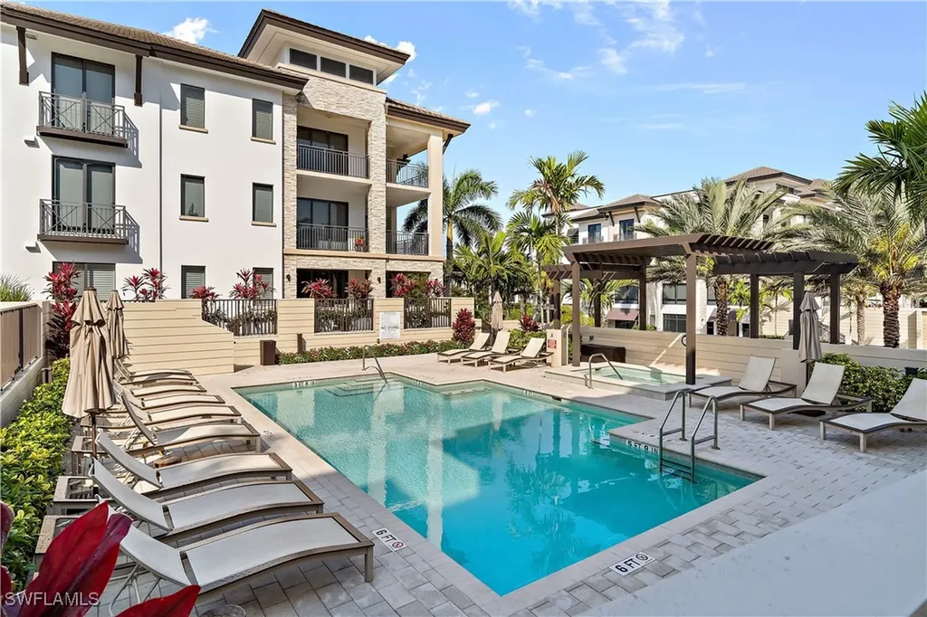 1030 3rd Avenue S Naples FL 34102
