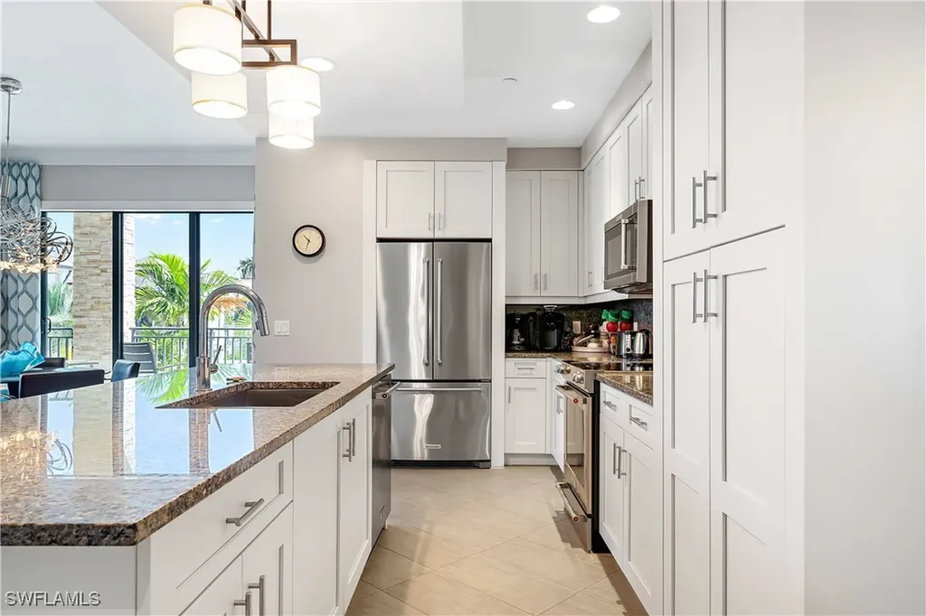 1030 3rd Avenue S Naples FL 34102