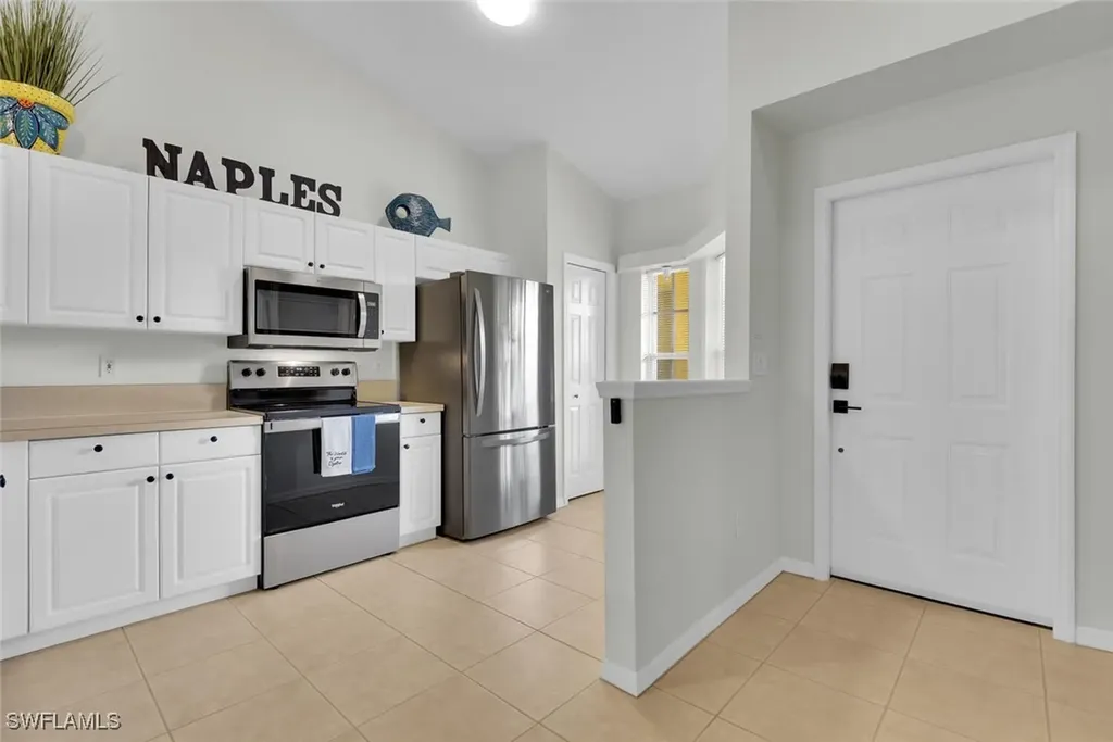 9165 Celeste Drive Naples FL 34113