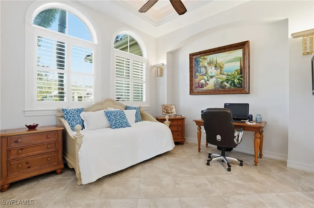 430 Saddlebrook Lane Naples FL 34110