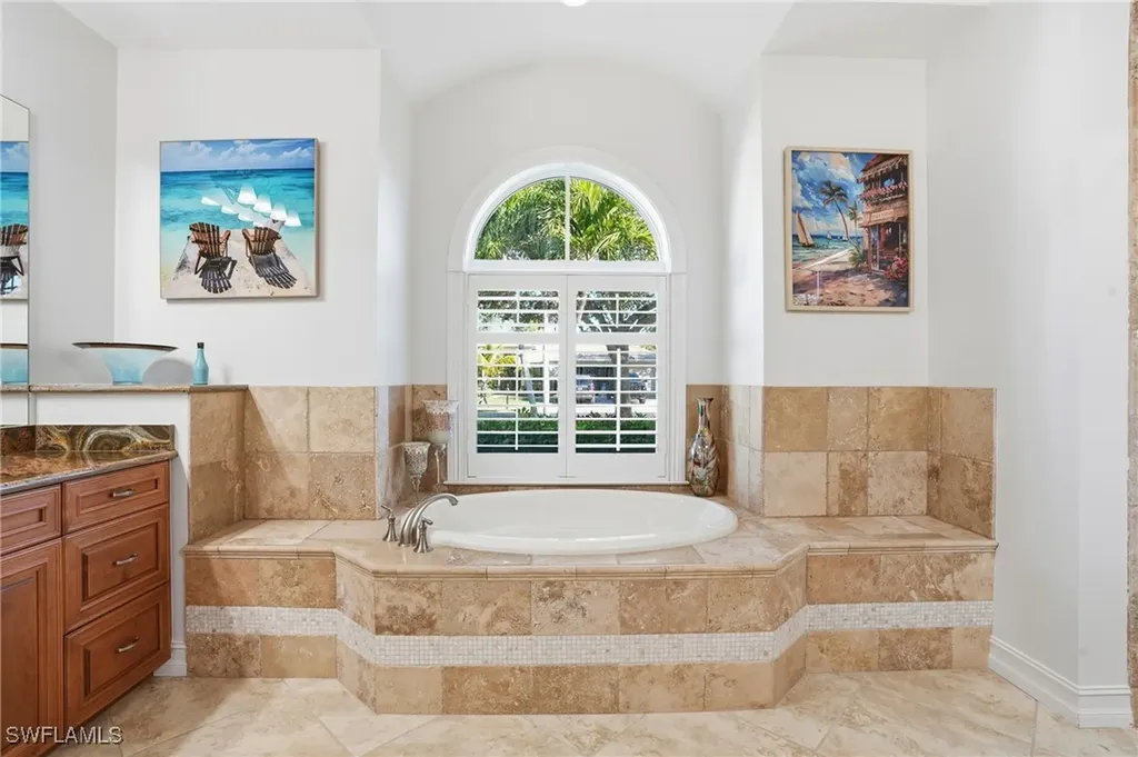 430 Saddlebrook Lane Naples FL 34110