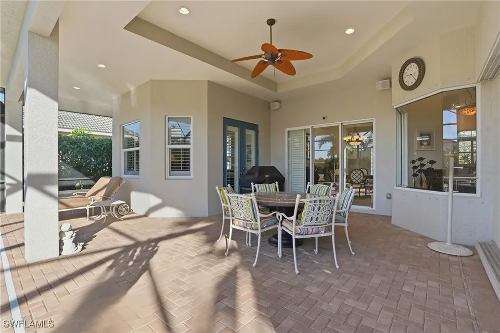 430 Saddlebrook Lane Naples FL 34110