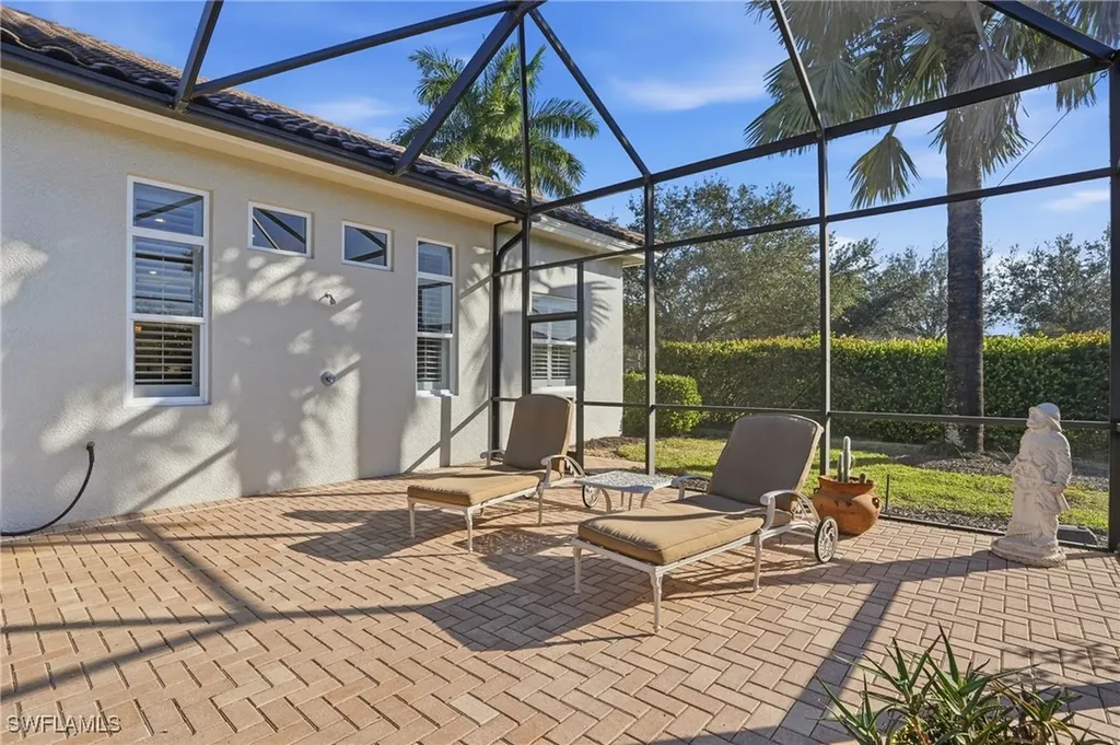 430 Saddlebrook Lane Naples FL 34110