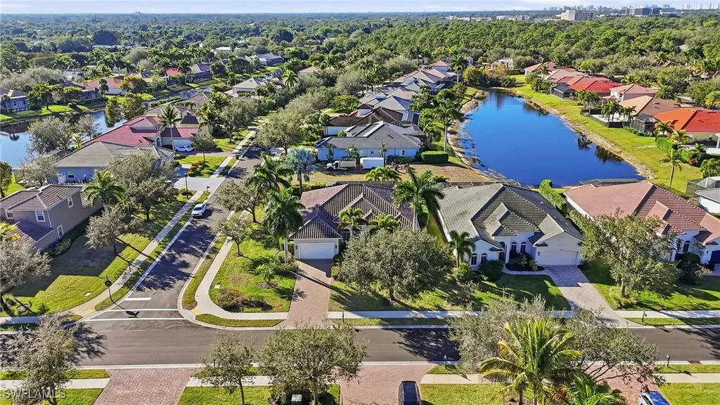 430 Saddlebrook Lane Naples FL 34110