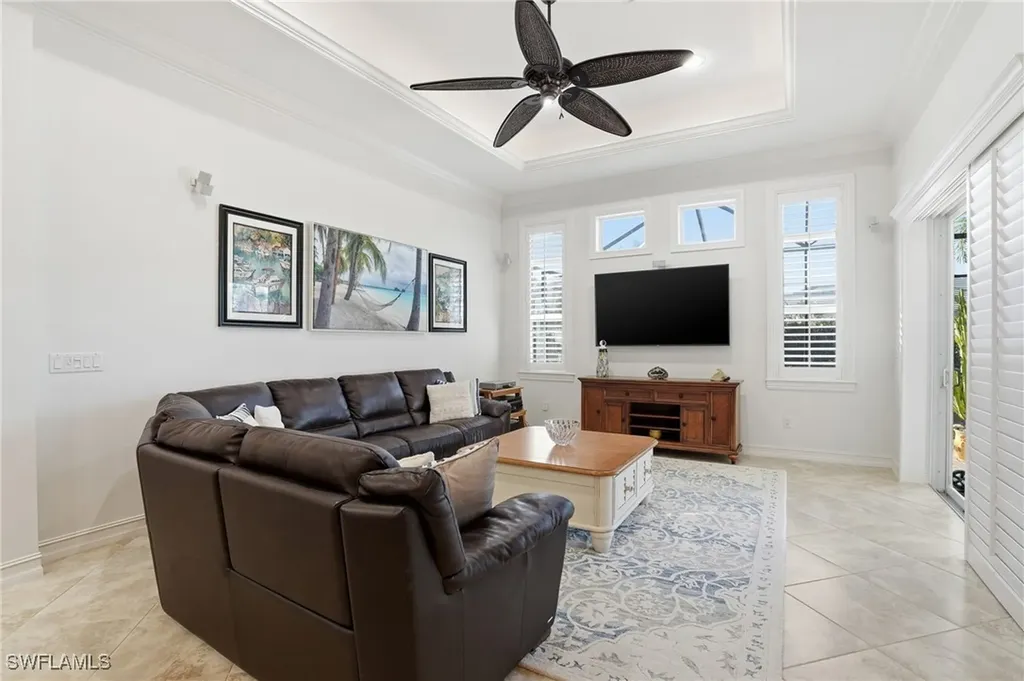 430 Saddlebrook Lane Naples FL 34110