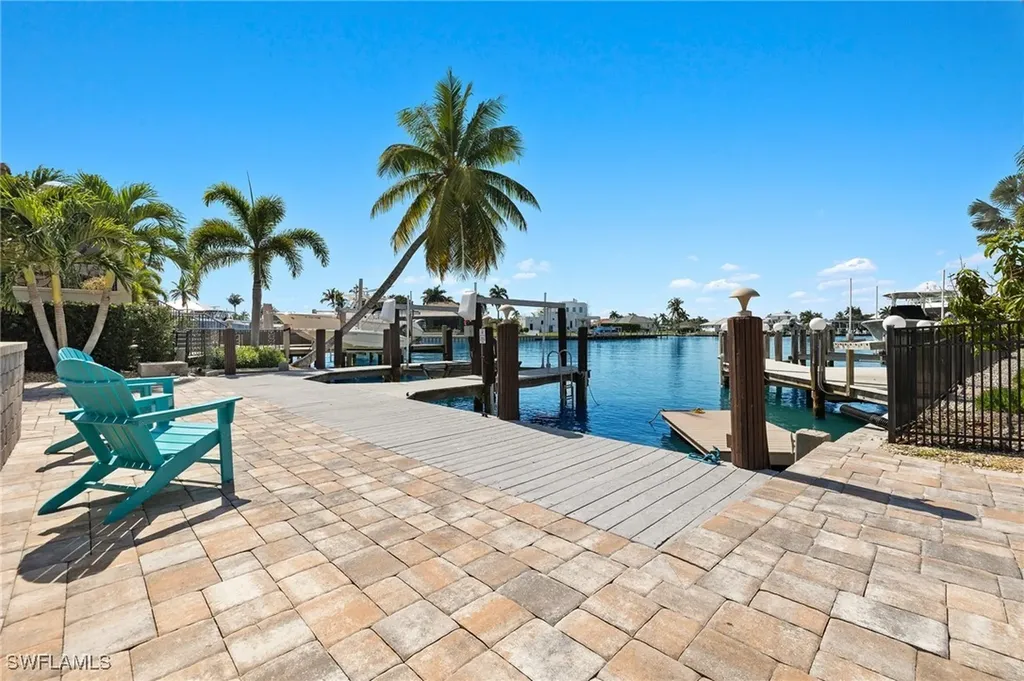664 Bimini Avenue Marco Island FL 34145