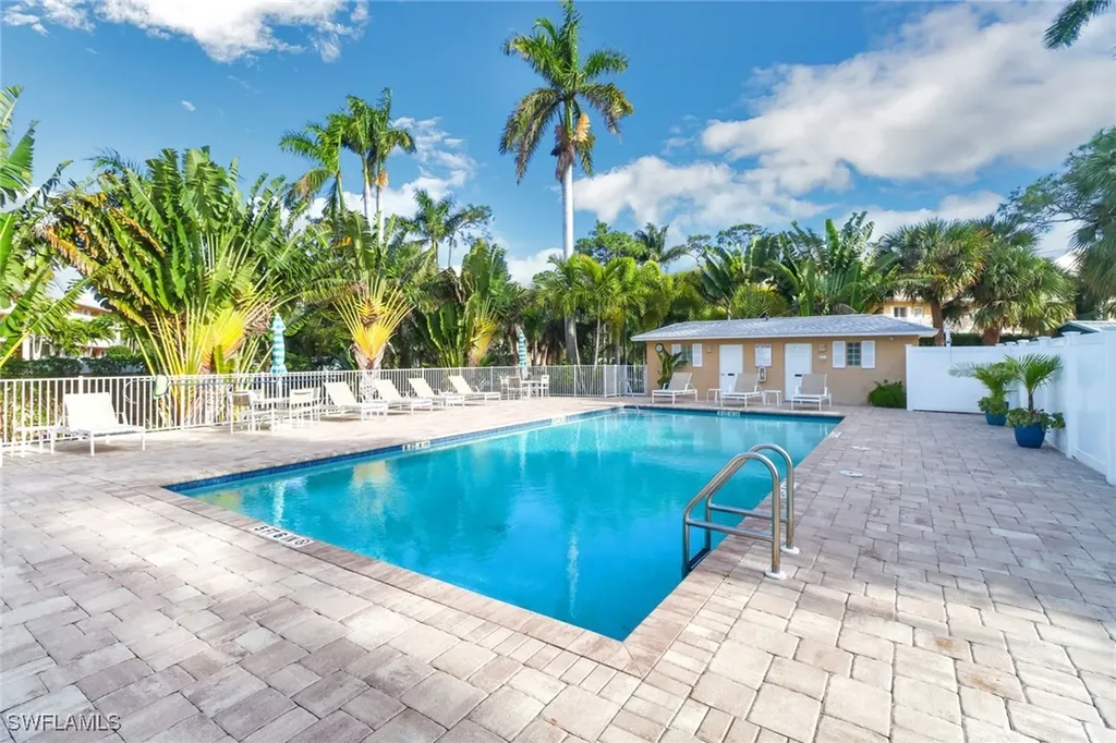 3002 Sandpiper Bay Circle Naples FL 34112