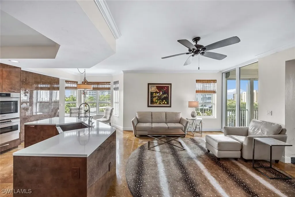 285 Grande Way Naples FL 34110