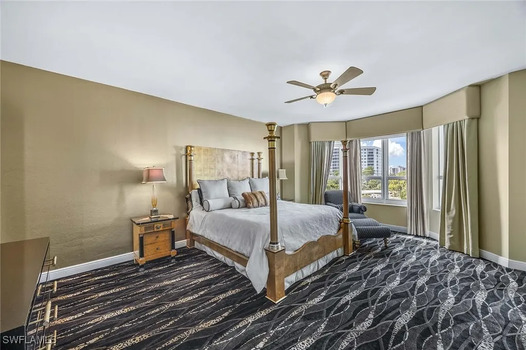 285 Grande Way Naples FL 34110