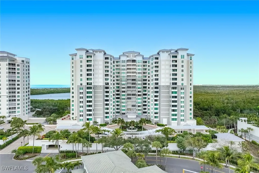 285 Grande Way Naples FL 34110