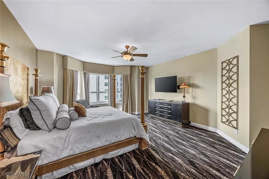 285 Grande Way Naples FL 34110