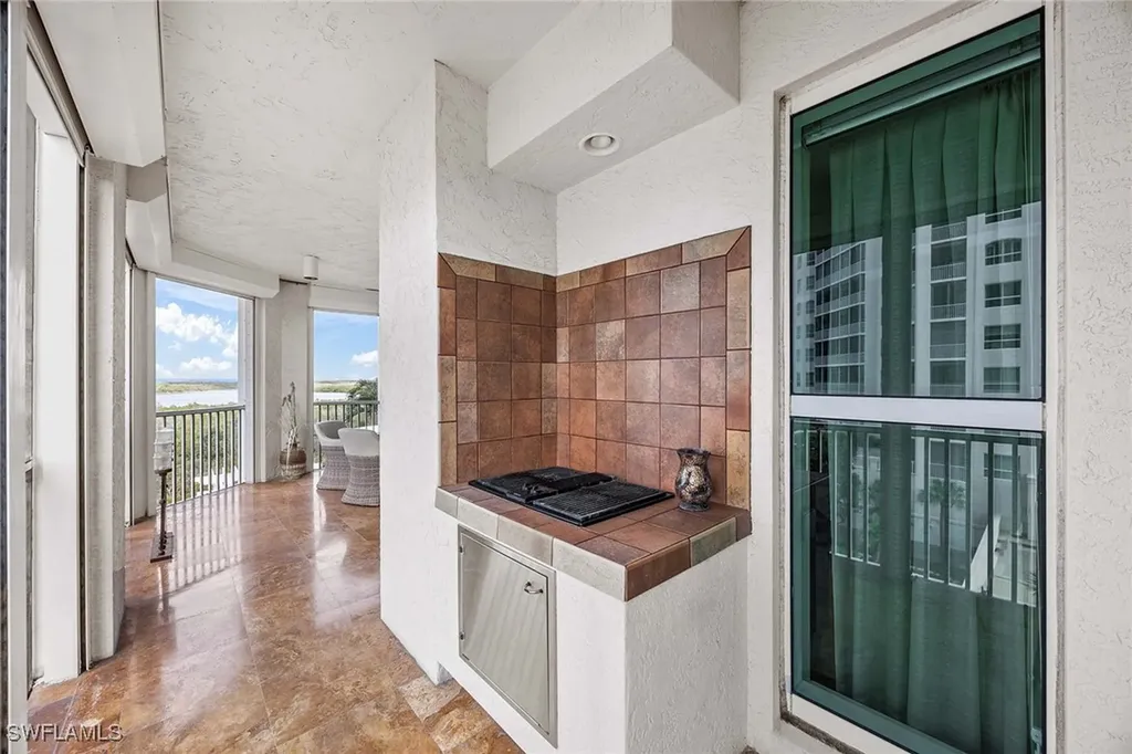 285 Grande Way Naples FL 34110