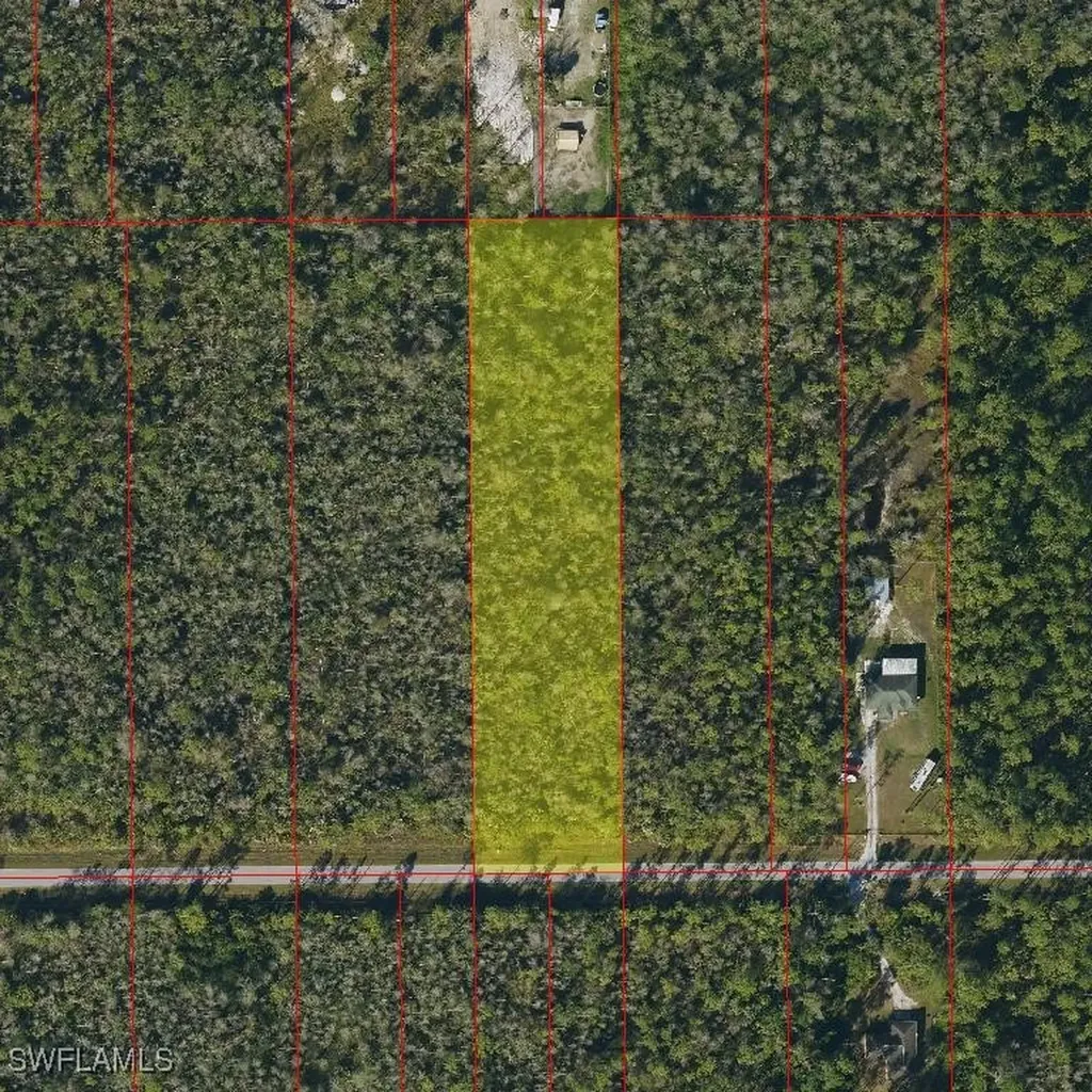 2 Avenue SE Naples FL 34117