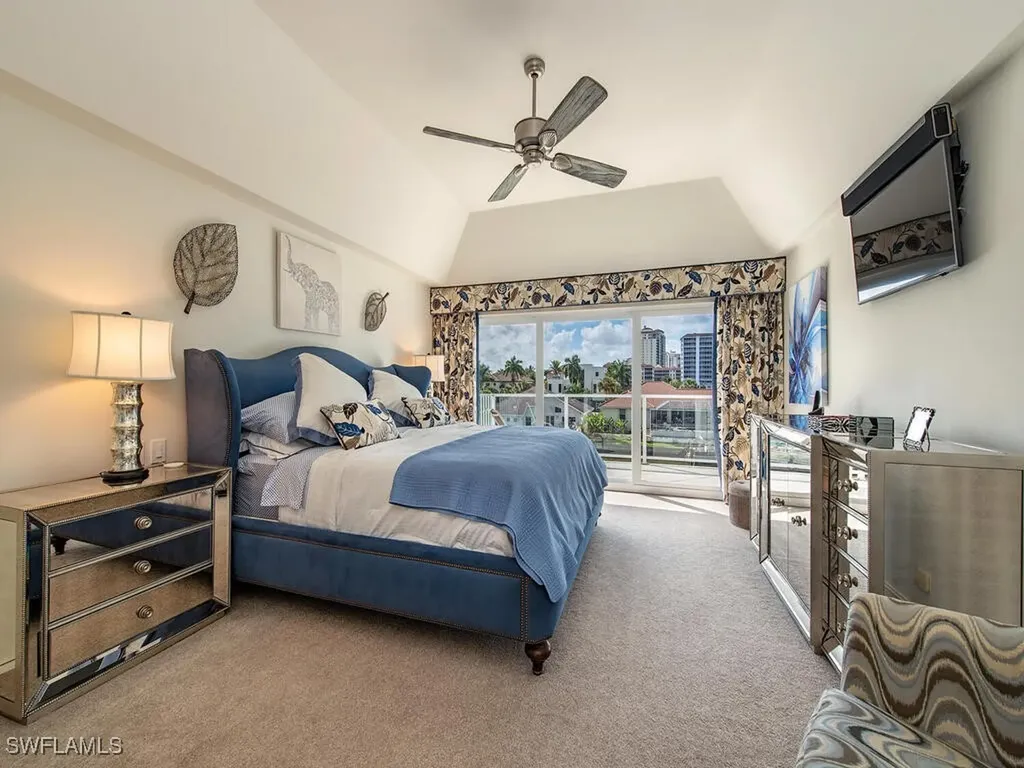 464 Oak Avenue Naples FL 34108