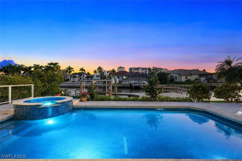 464 Oak Avenue Naples FL 34108