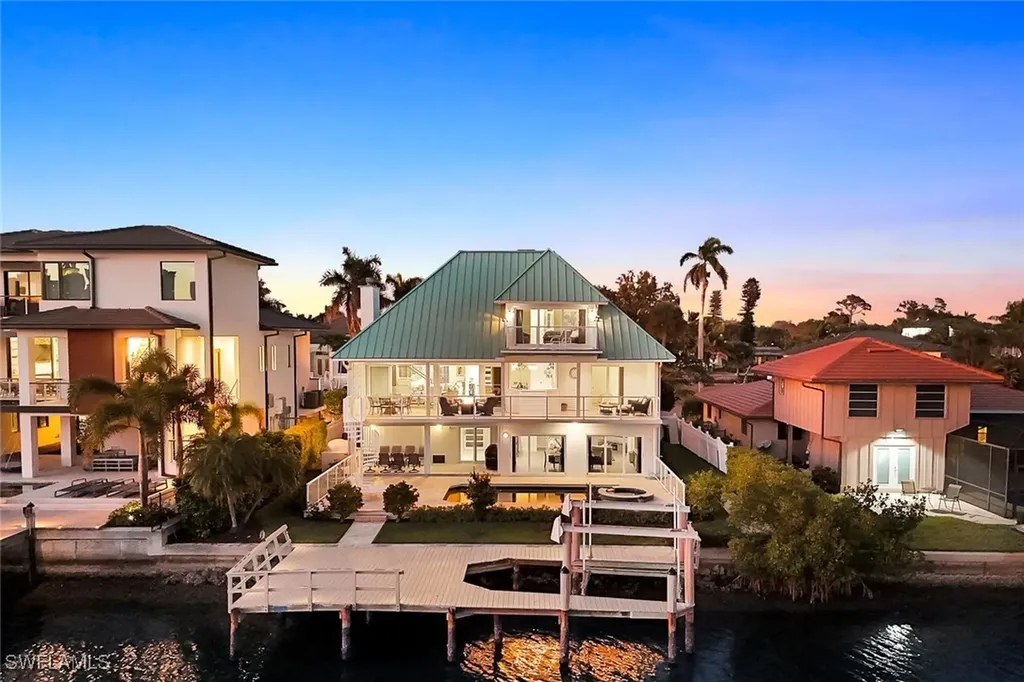 464 Oak Avenue Naples FL 34108