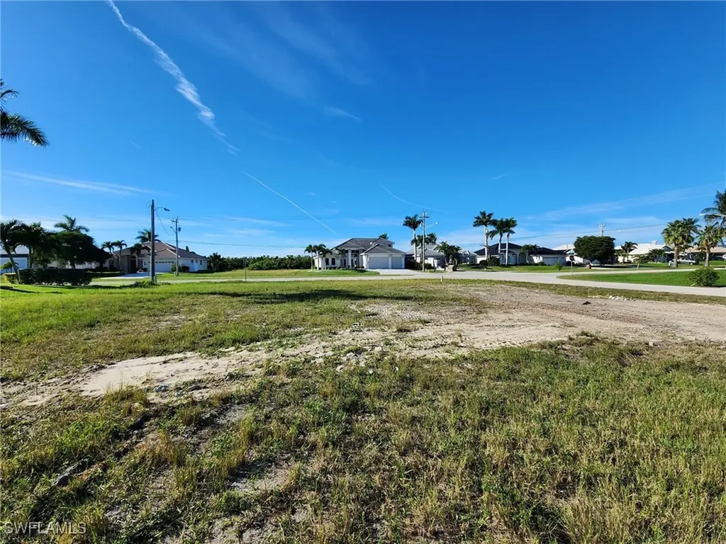 3803 Surfside Boulevard Cape Coral FL 33914