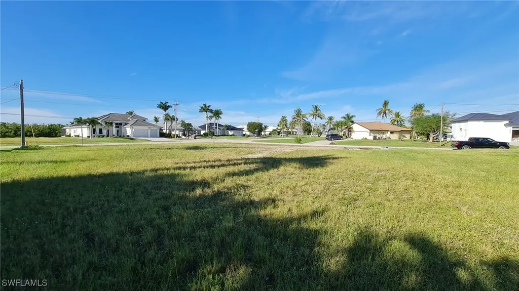 3803 Surfside Boulevard Cape Coral FL 33914