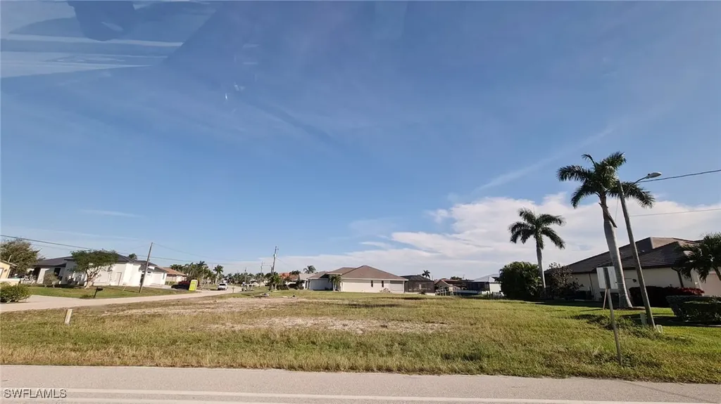 3803 Surfside Boulevard Cape Coral FL 33914