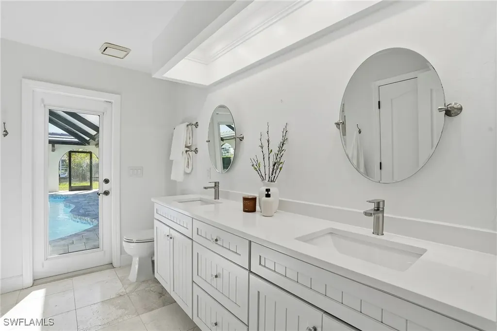 1911 SE 44th Street Cape Coral FL 33904