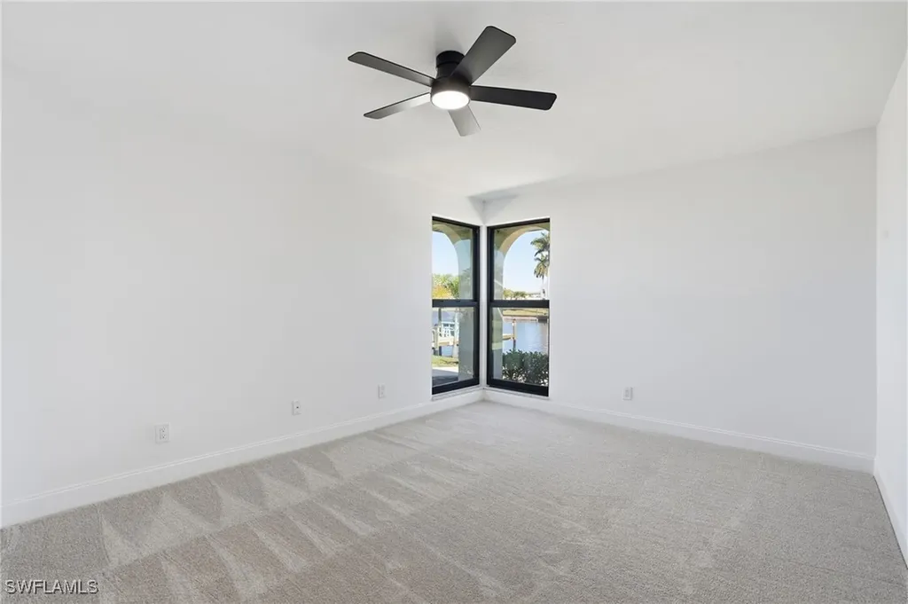 1911 SE 44th Street Cape Coral FL 33904