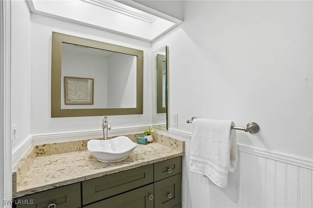 1911 SE 44th Street Cape Coral FL 33904