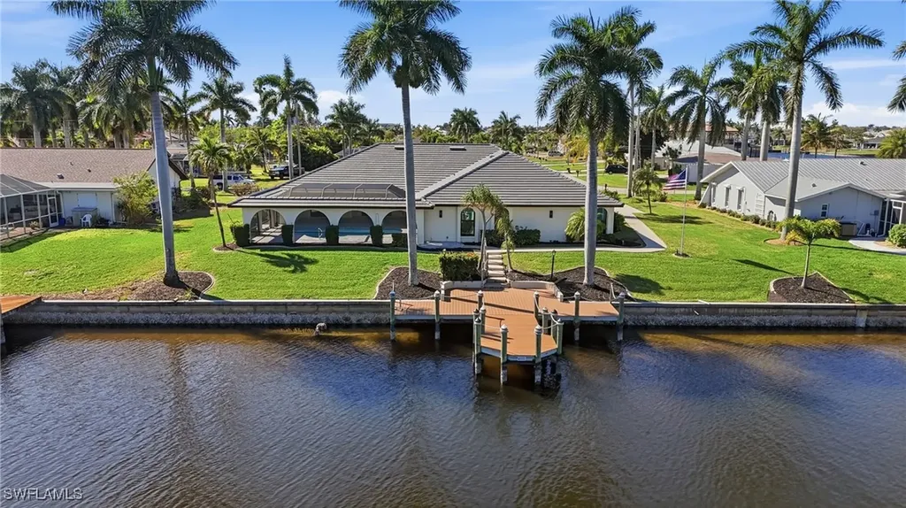 1911 SE 44th Street Cape Coral FL 33904
